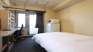 喫煙レジデンシャルセミダブル16平米 [駅側]