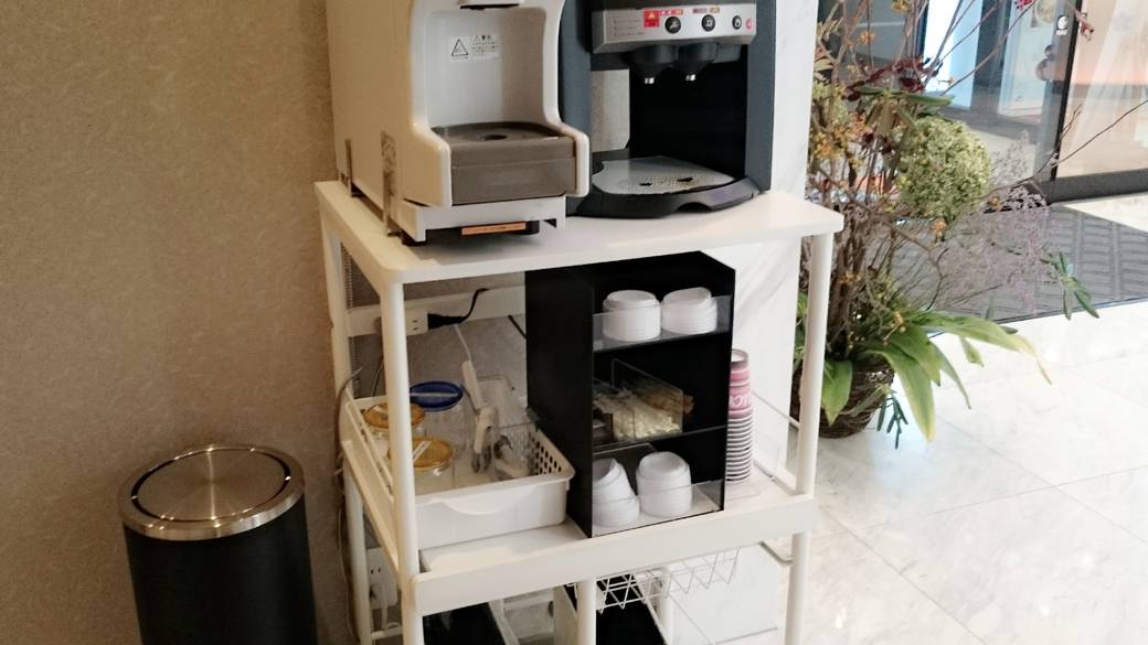 ロビー セルフコーヒー / 2