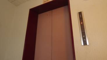 エレベーター / 1