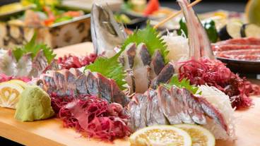 客室内のダイニングエリア / 24