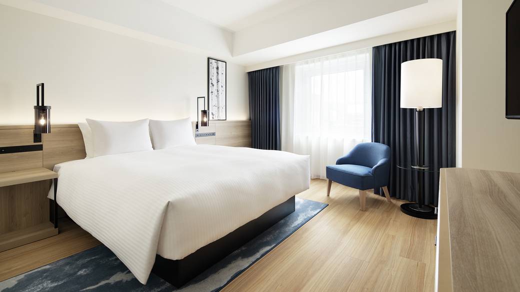 キングルーム  / 3