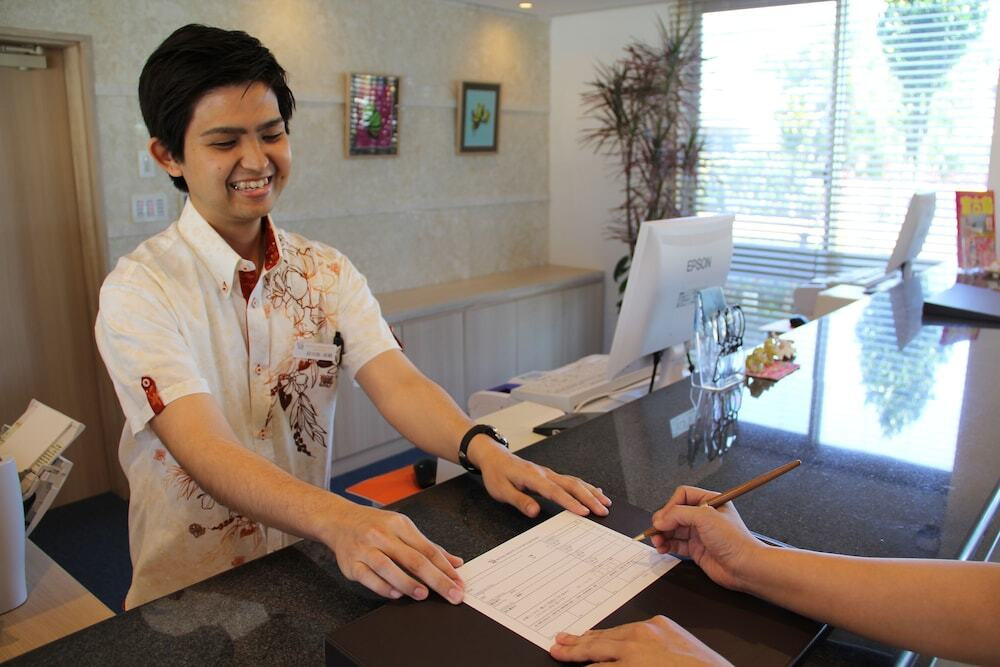 チェックイン / チェックアウト キオスク