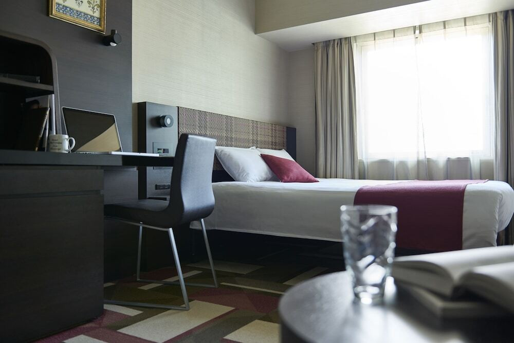 アクセス抜群♪シックな雰囲気が2人を包む4284366