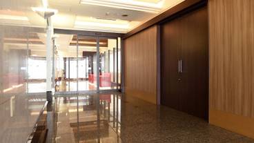 内部エントランス / 2