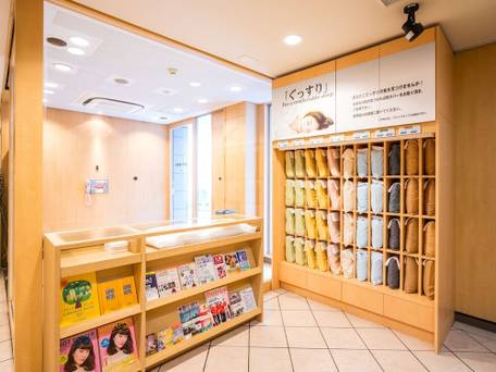 スーパーホテル 地下鉄谷町四丁目6号口 / 2