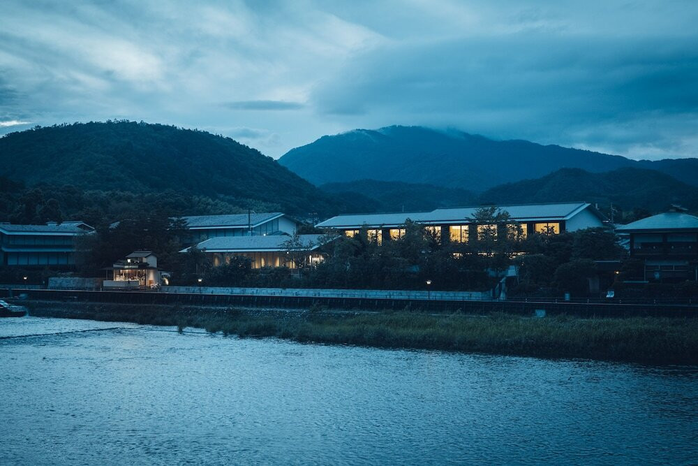 嵐山の自然に溶け込む、最高のロケーション3360012