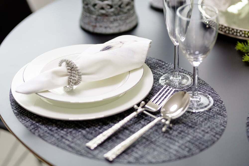 客室内のダイニングエリア