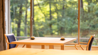 2023年リニューアル｜半露天風呂付ツイン（温泉） [ツインルーム] [禁煙] [マウンテンビュー]