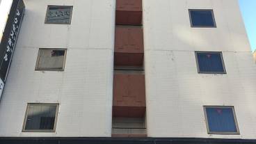 施設の正面 / 1