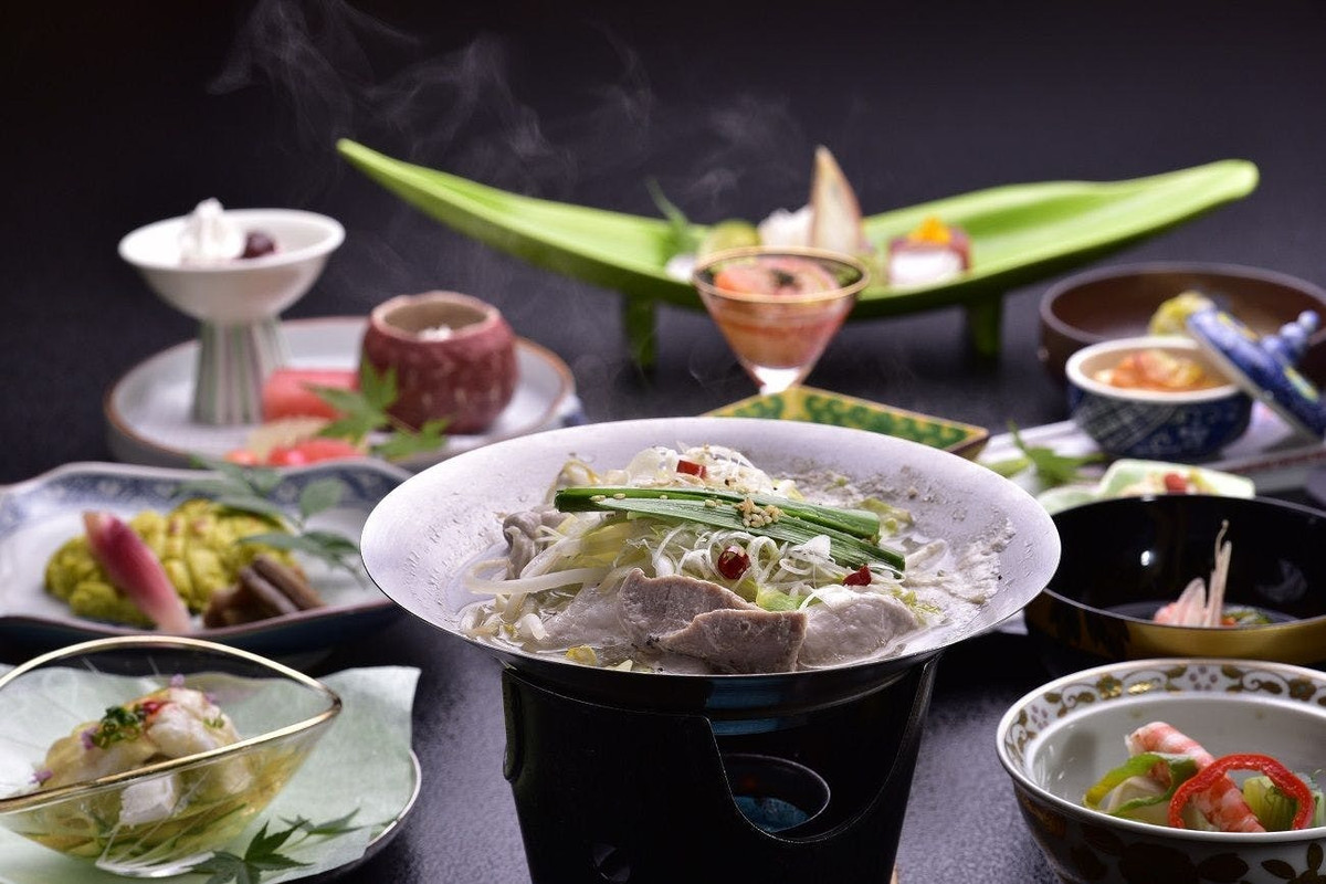 伊豆長岡温泉　三養荘（イズナガオカオンセン　サンヨウソウ） / 2