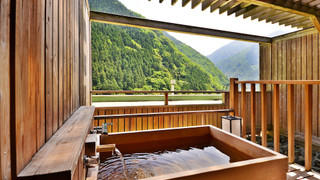 露天風呂付き和室　山側