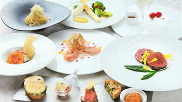 食事・飲み物 / 4