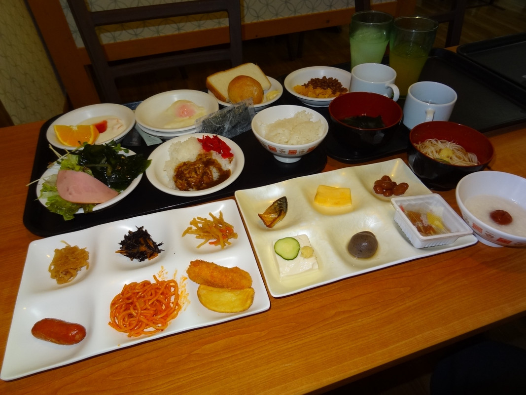 朝食バイキングの一例。