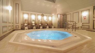 屋内スパ浴槽 / 1