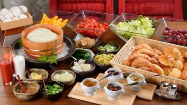 食事・飲み物 / 11