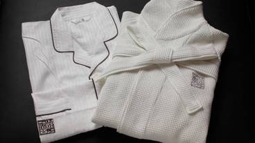 ガウンとバスローブ / 13