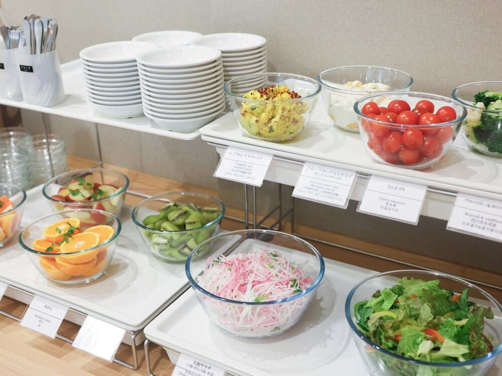 朝食