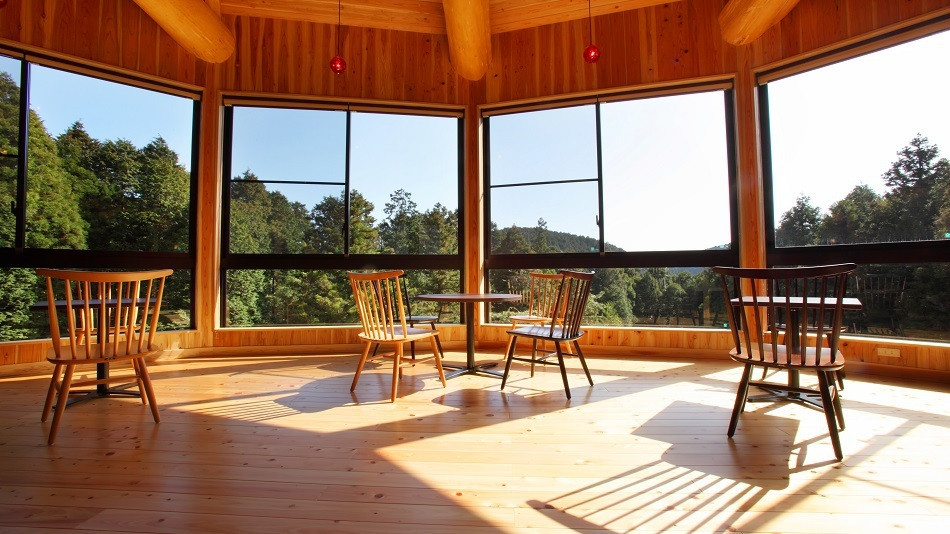 豊かな自然に心洗われる“源泉かけ流しの宿”3844377