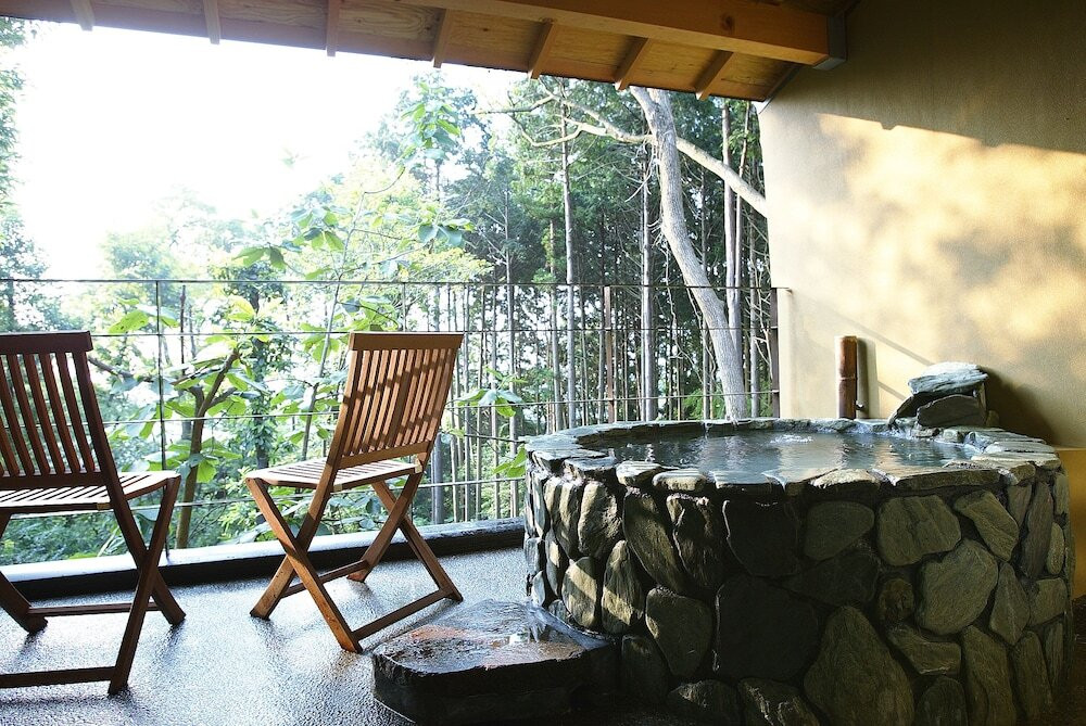 誰にも邪魔されず、完全OFFで温泉一人旅3438205