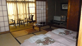 ツインルーム（布団の数は人数によって異なります）