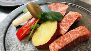 食事・飲み物 / 3