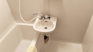 エコノミールーム セミダブルベッド 1 台 禁煙 専用バスルーム