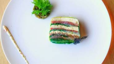 食事・飲み物 / 24