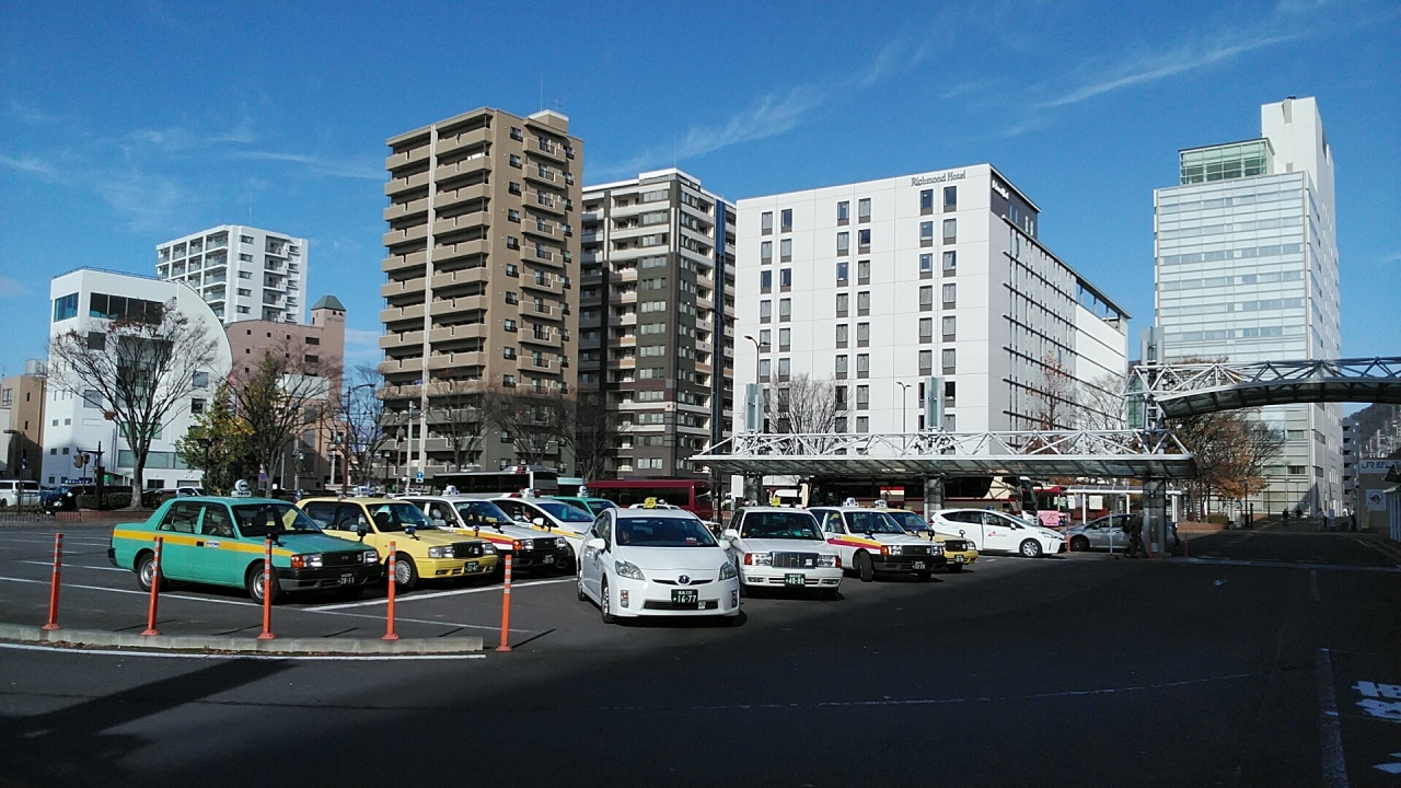 福島駅ロータリーかららのホテル