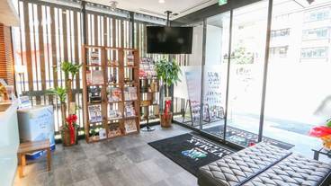 内部エントランス / 2