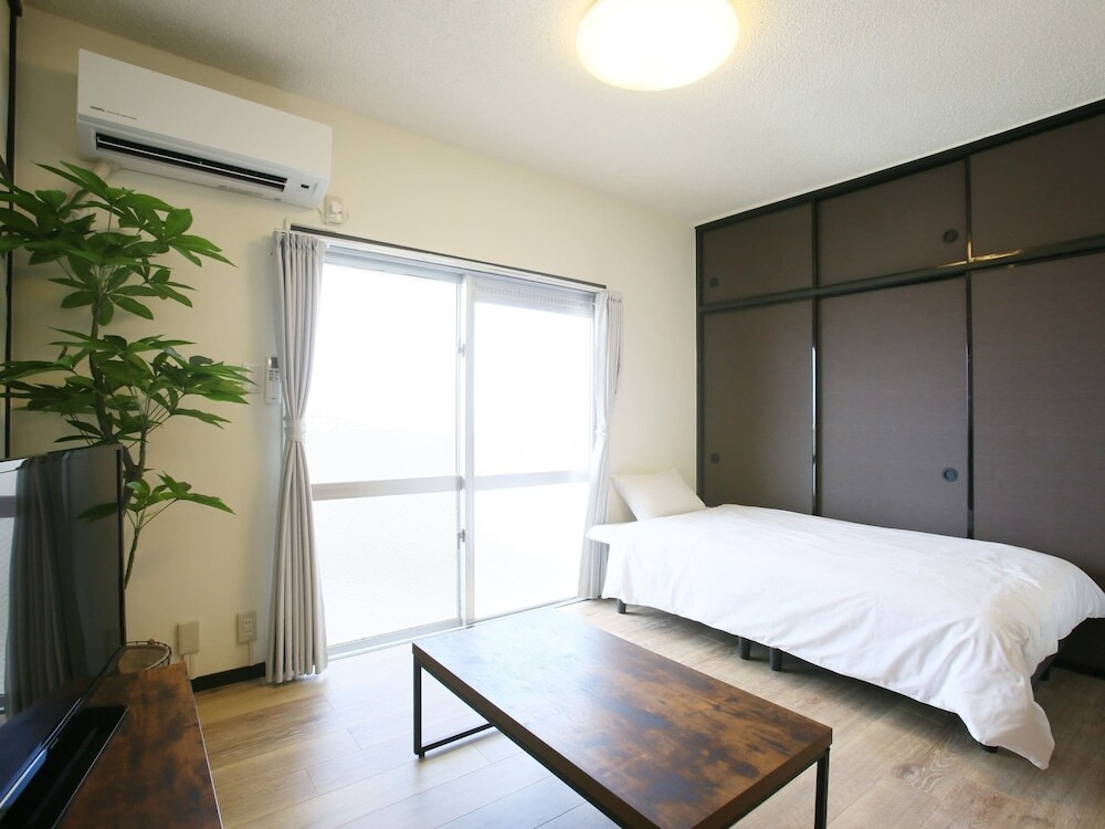 客室内のダイニングエリア