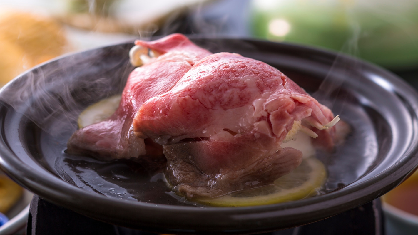 朝食・但馬牛と自家製豆腐のレモン蒸し