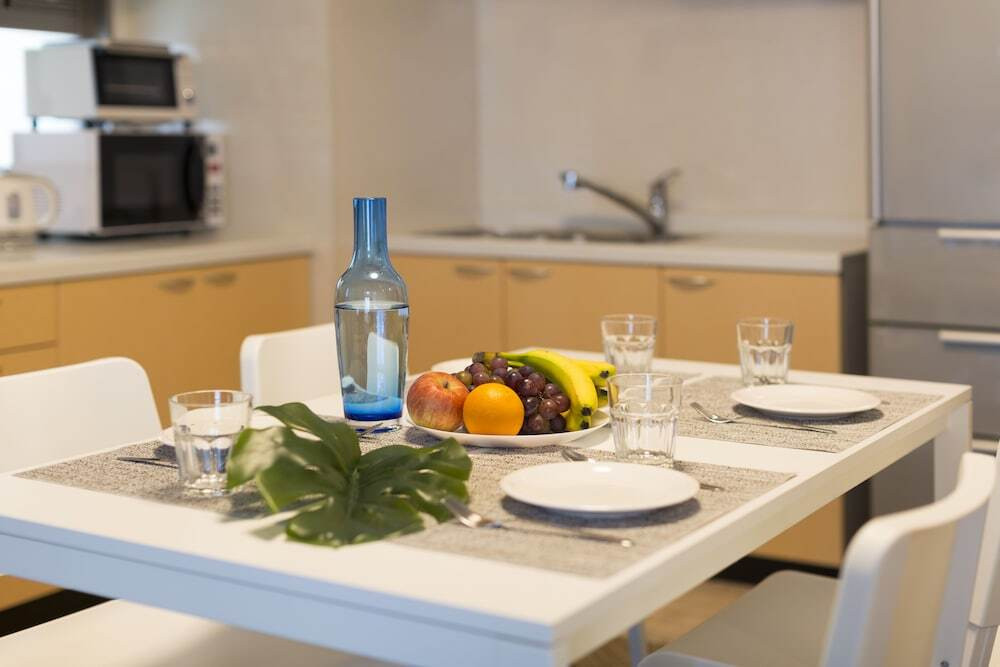 客室内のダイニングエリア