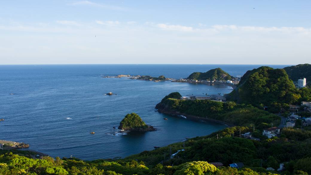 花や海を楽しみながら
マイカーで鴨川旅行
 / 2