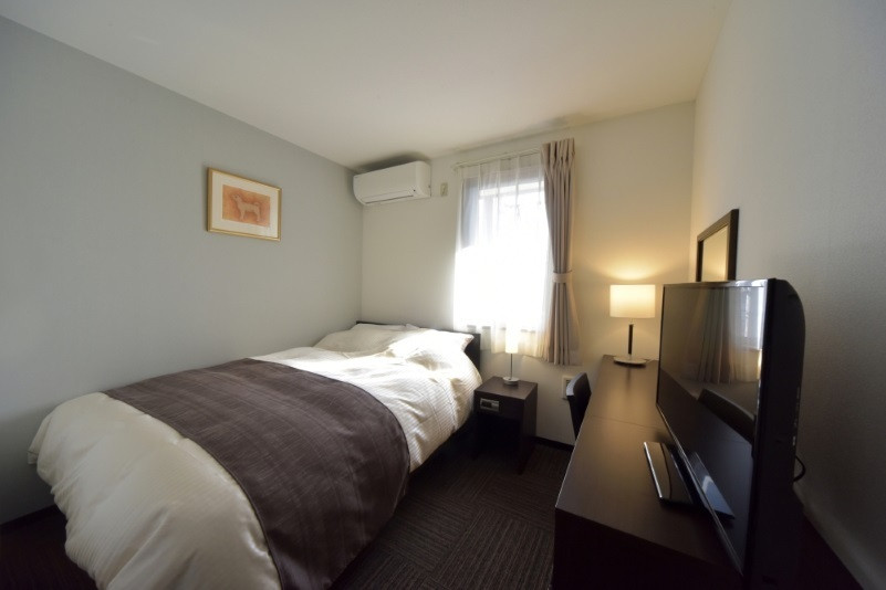 お部屋は全室「シモンズ製」の広々ベッドで、ぐっすり快眠を4256649