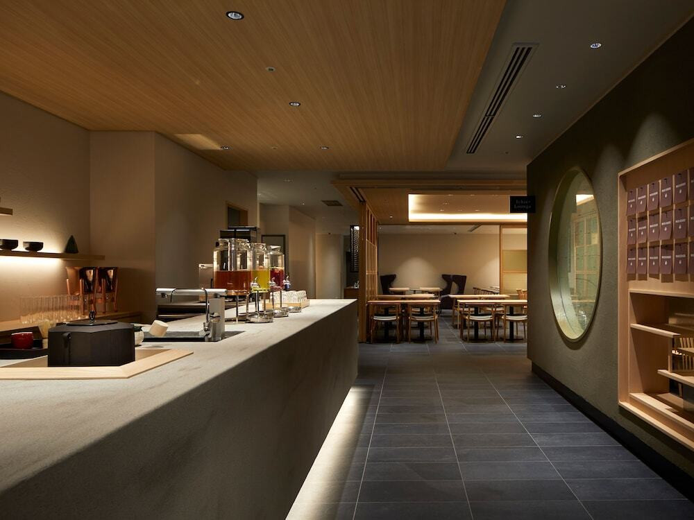 アゴーラ 京都烏丸3958052