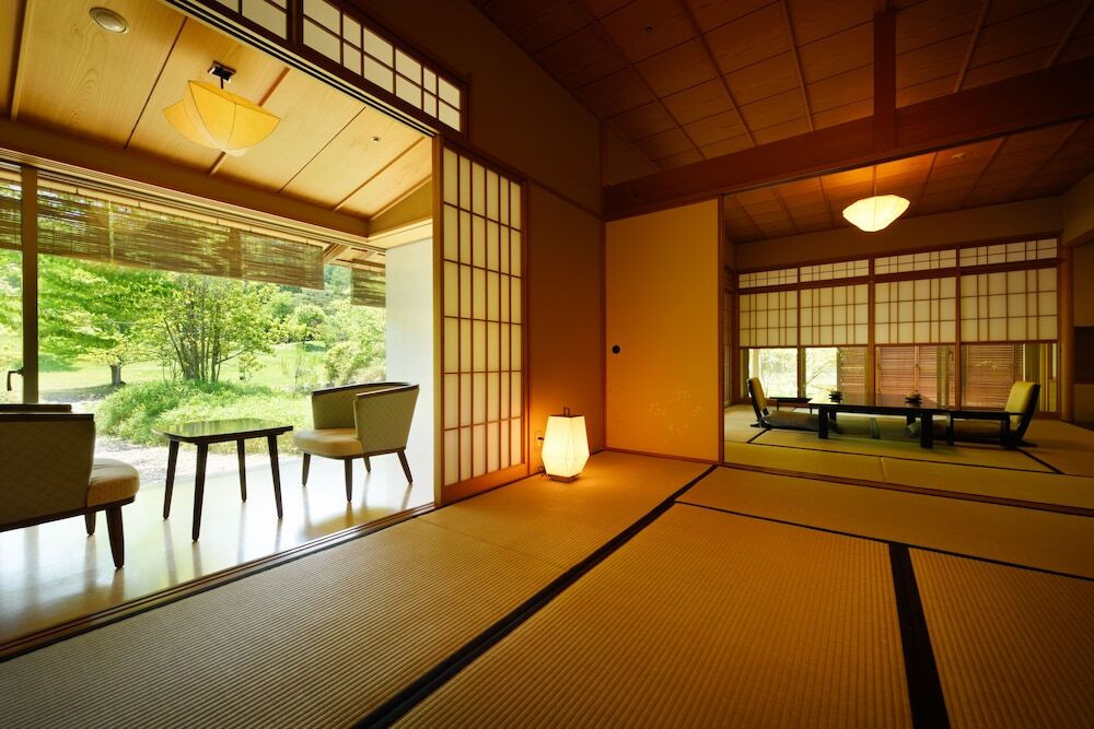 離れ露天風呂付客室②