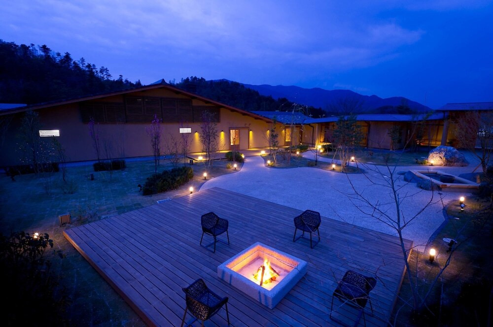 露天風呂とサウナを客室で堪能。石窯料理も絶品な里山の宿4375049