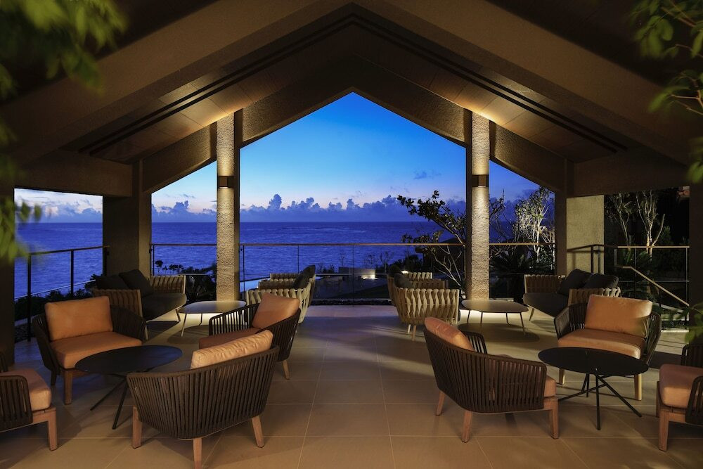 2.ザ・ひらまつ ホテルズ＆リゾーツ宜野座4248896