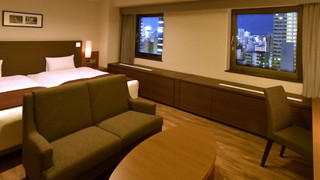 コネクティング ツイン＋シングルルーム 大人3名用 禁煙 上層階