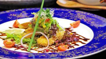 食事・飲み物 / 3