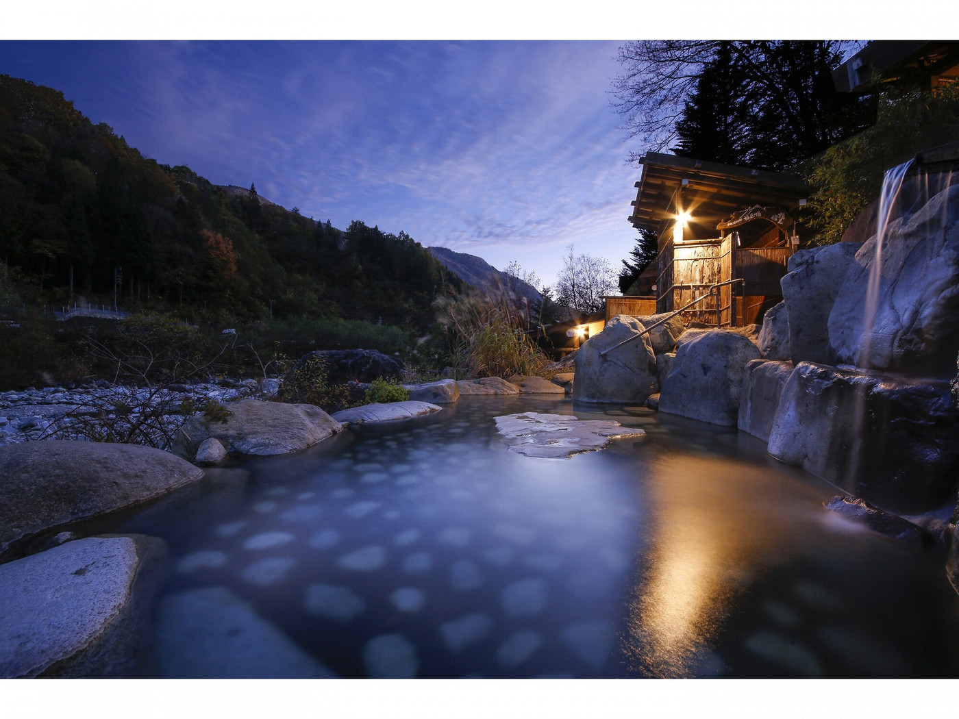 北アルプスの大自然を体感できる古民家旅館で飛騨牛に舌鼓4269557