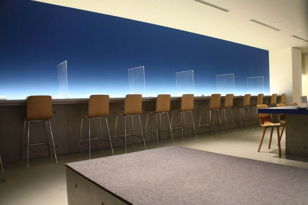 ロビーラウンジ