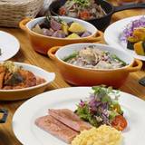 約70種類の和洋ビュッフェ / 1