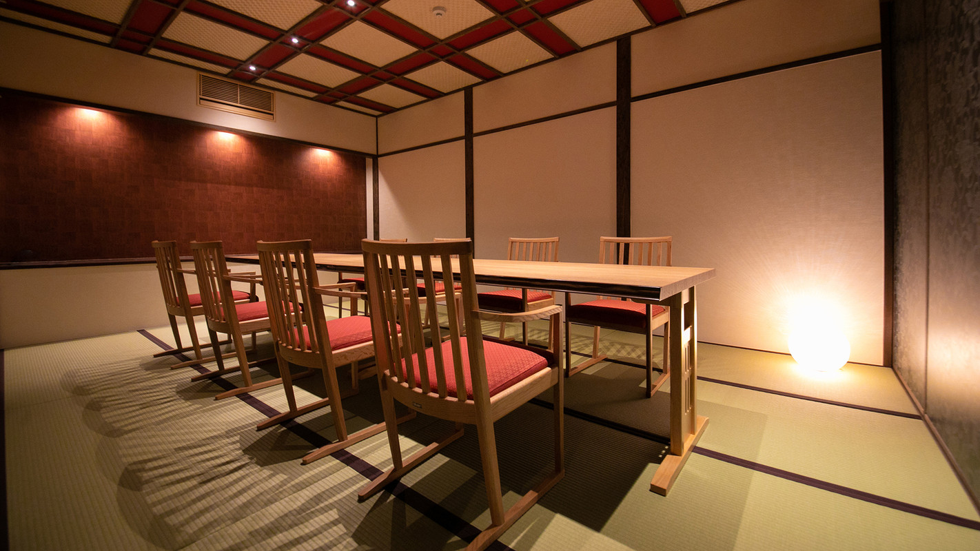 個室食事処「花鳥風月」一例