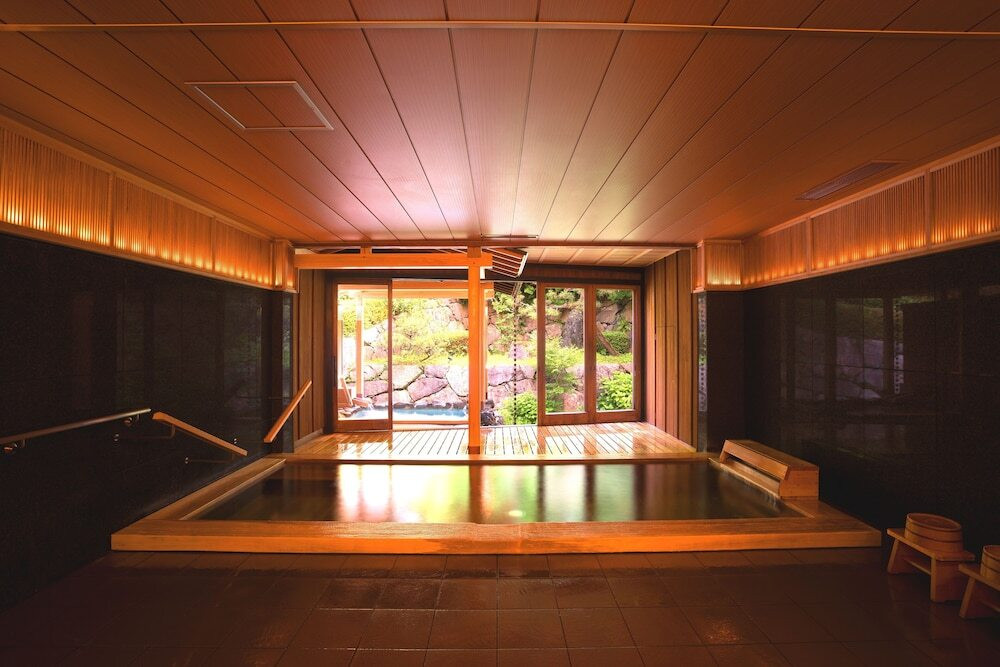 3.繊細な料理とお湯の宿「京 YUNOHANA RESORT 翠泉」/湯の花温泉4240024