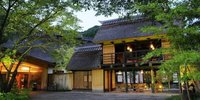 のどかな田園風景に癒される。かやぶき古民家の宿「悠湯里庵」／群馬