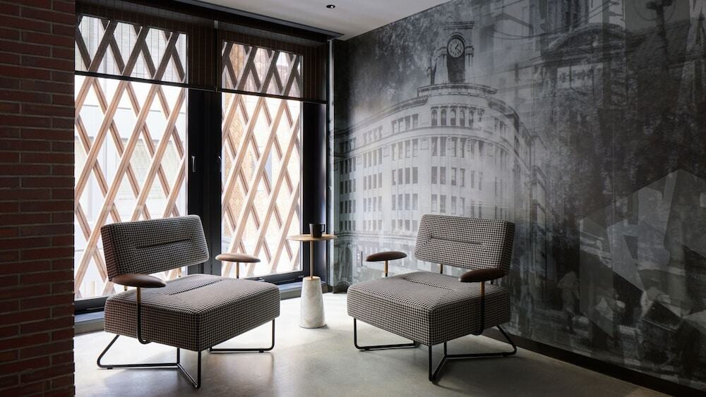 ロビーラウンジ