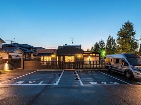 Villa 石の蔵 Hotel / 1