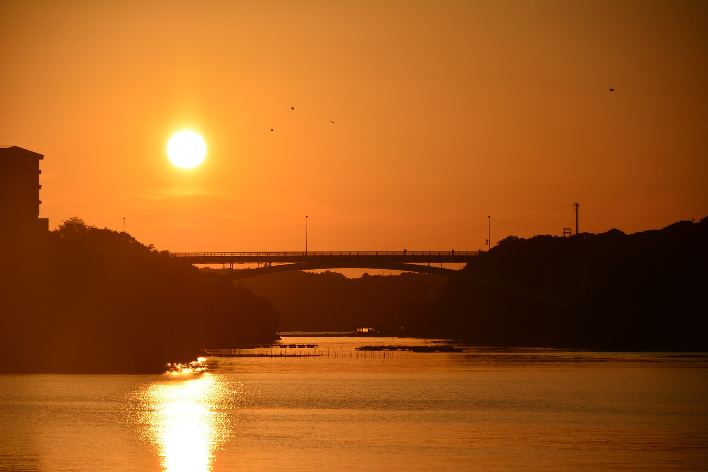 賢島大橋と夕日