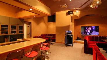 カラオケ ルーム / 8